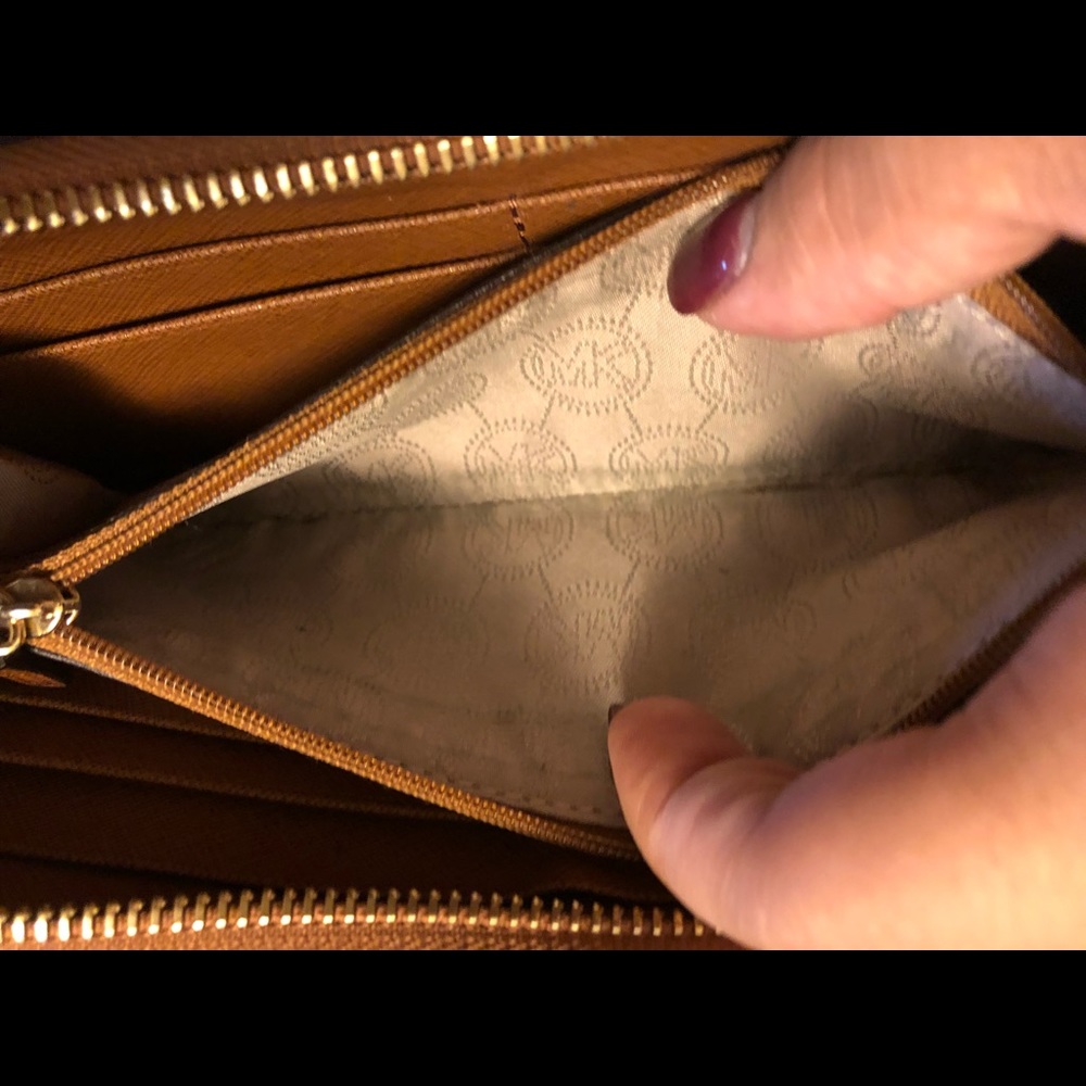 Michael kors wallet - Picture 6 of 6